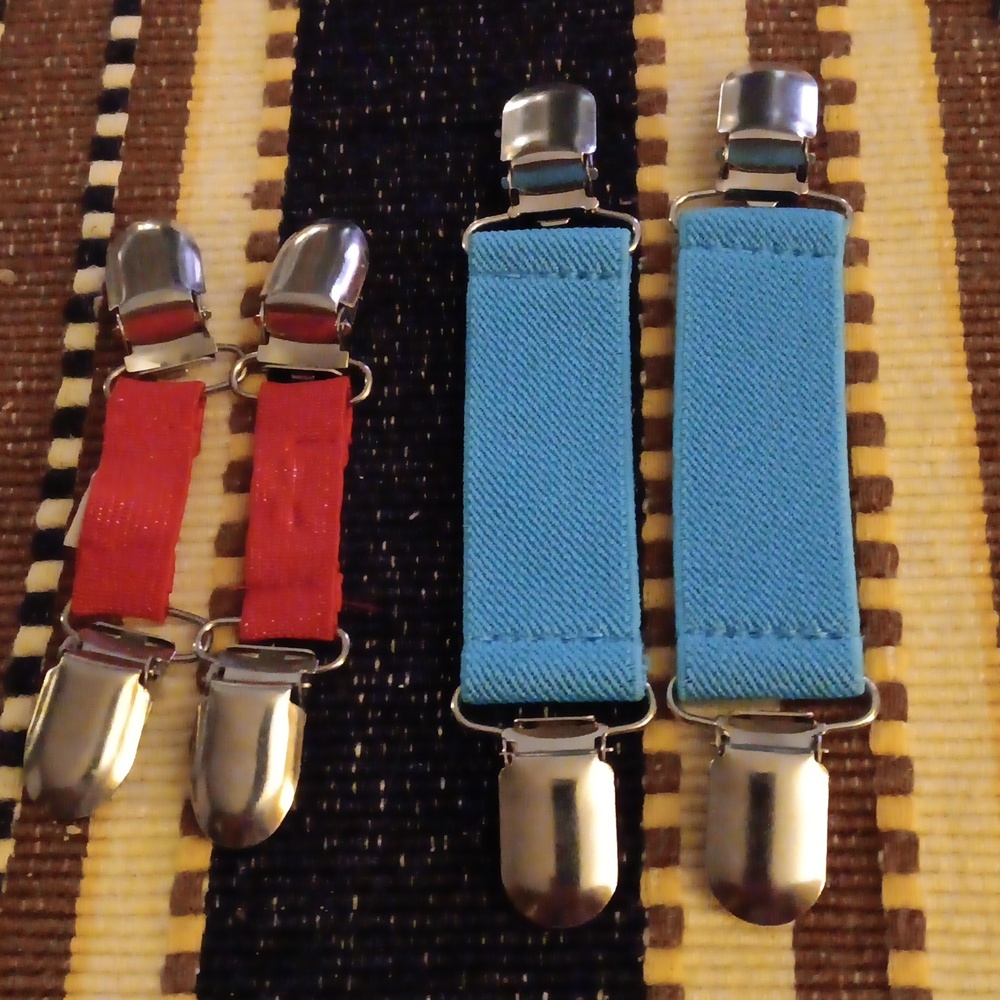 2 Pair of Children's Mitten Clips